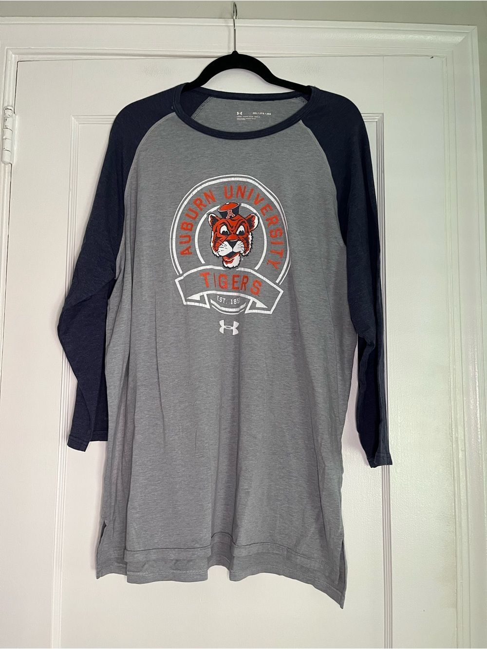 Under Armour Auburn University Tigers Gray & Navy Raglan Shirt Men’s XXL Loose